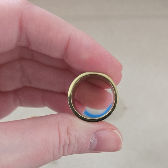 💫 Gold Rings with Blue Accent - Picture 5 of 6